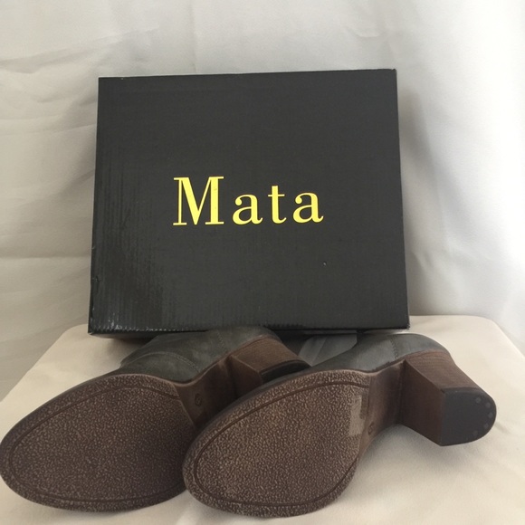 NIB Mata Booties - Picture 3 of 3
